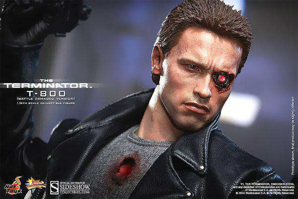 Collectible Figure (Battle Damaged Version) B996