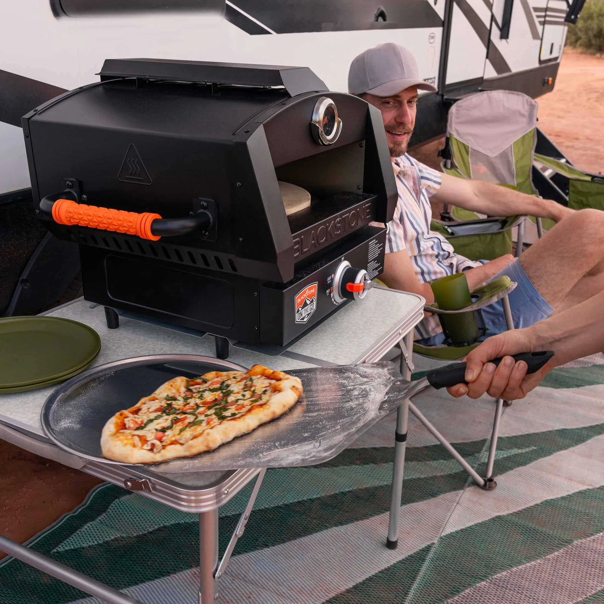 17 Pizza Oven with Burner Base G62841