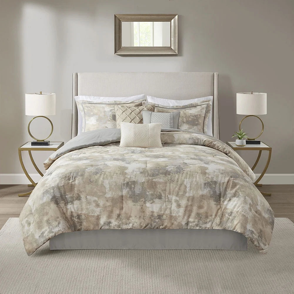 7 Piece Comforter Set Y429044