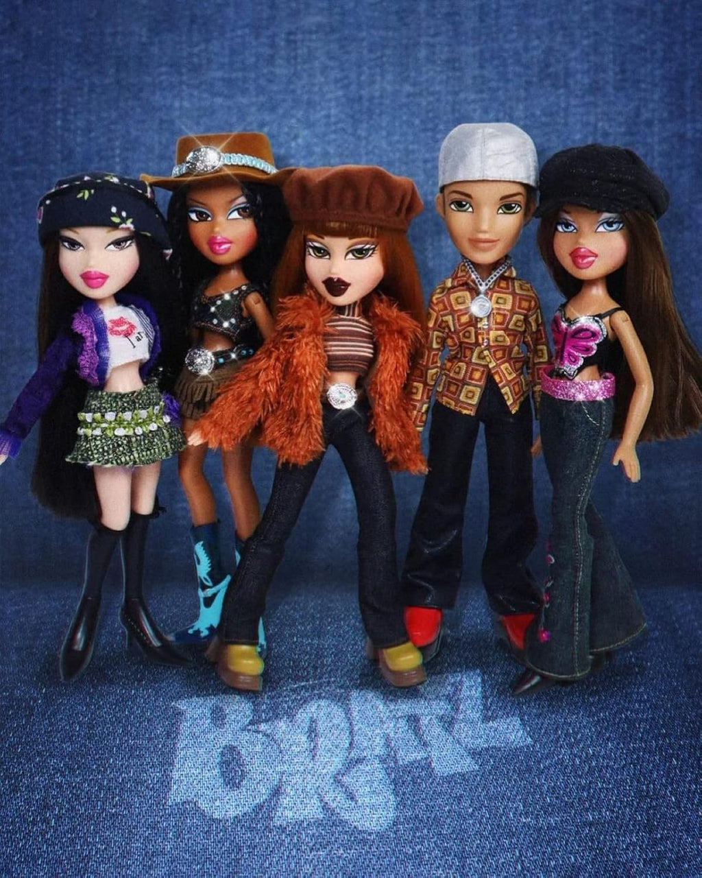 Bratz Fashion Doll with 2 Outfits and Poster (Pack of 1) P845