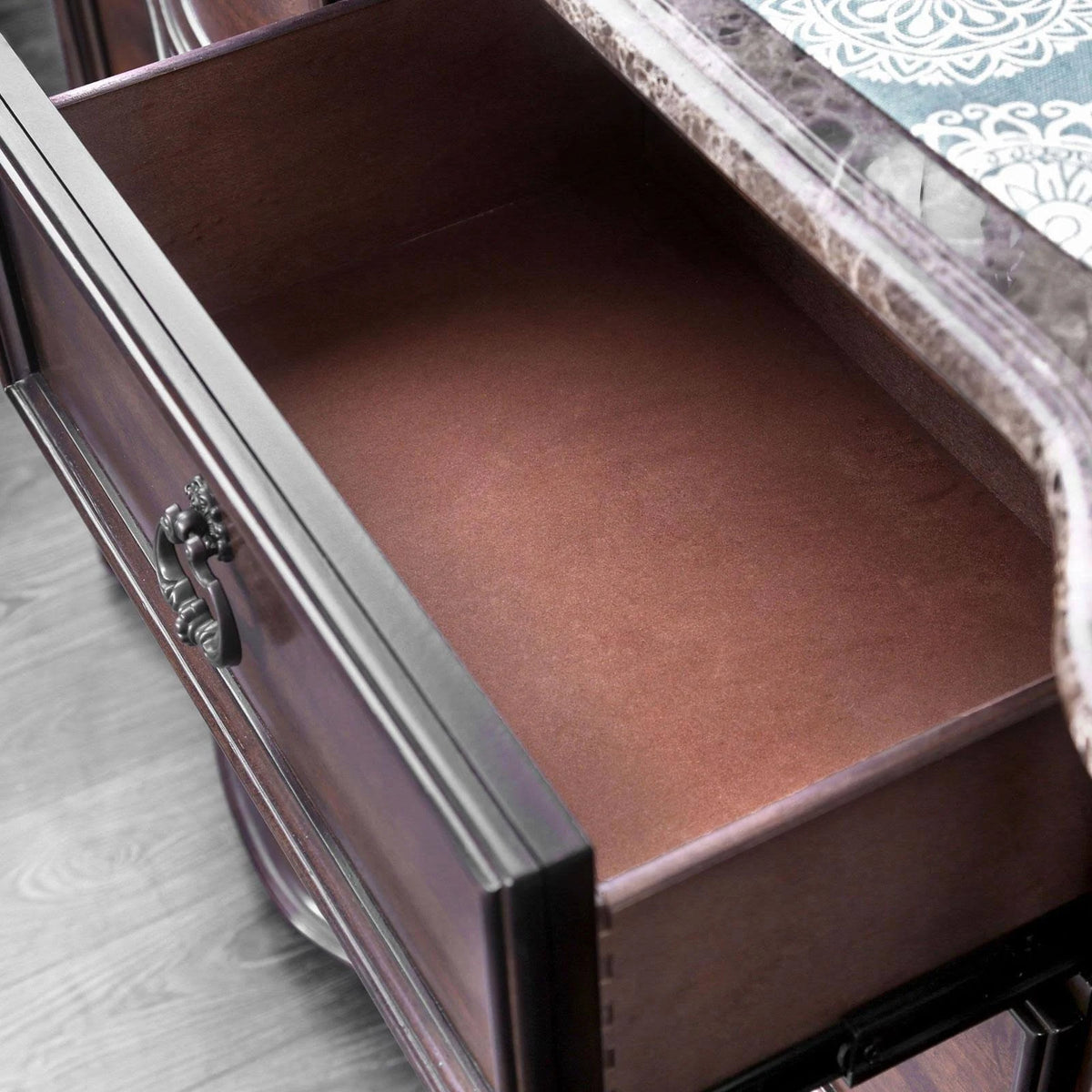 Brown Cherry Chest V748388