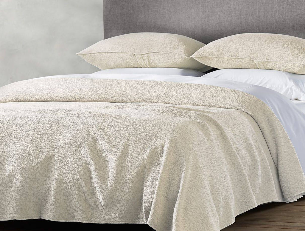 Organic King Coverlet D154159