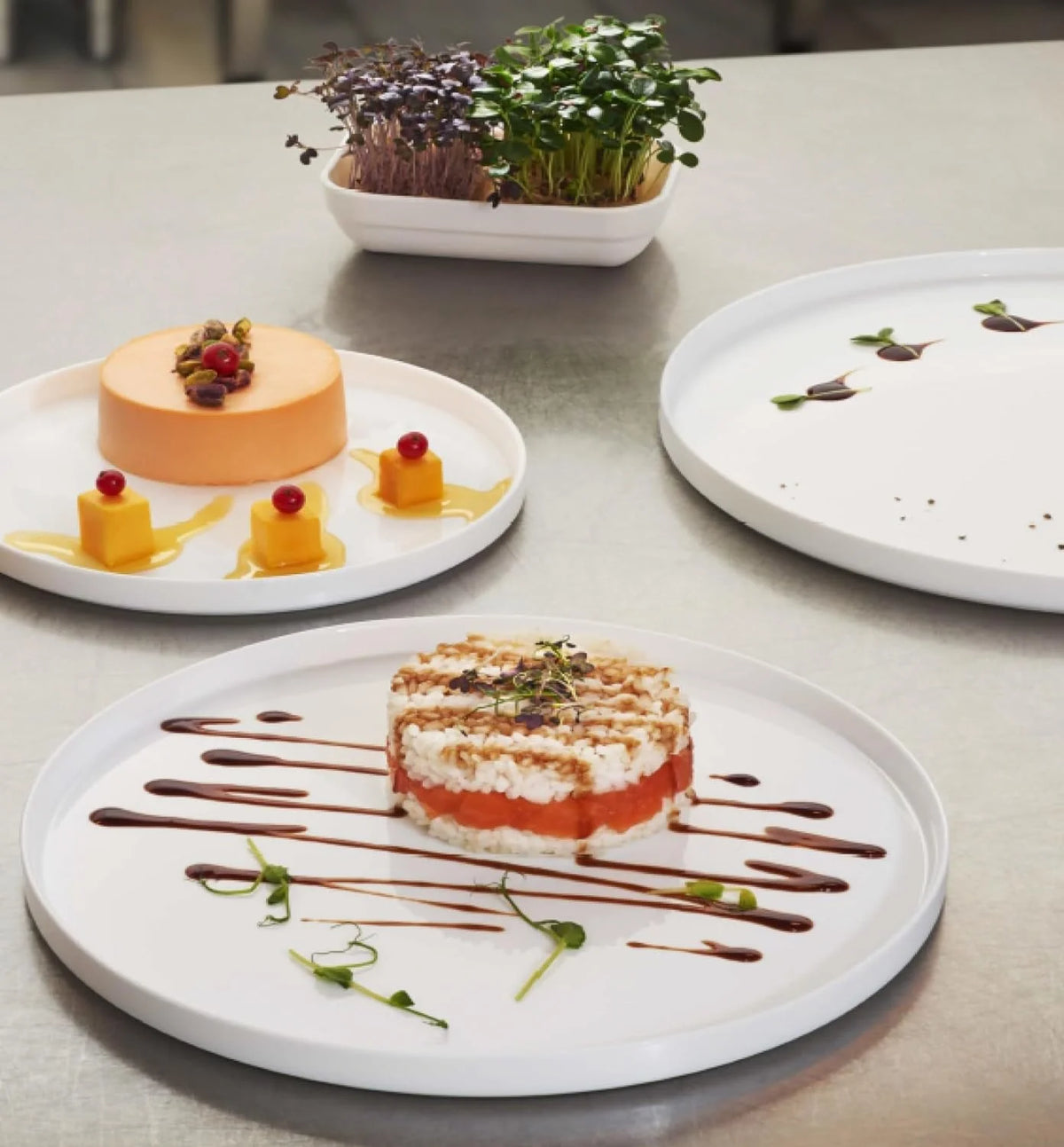 Set Of 6 Tempered Opal Glass Flat Plates R729119