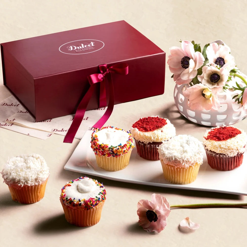 Gourmet Assorted Vanilla Cupcake Gift Basket A150748