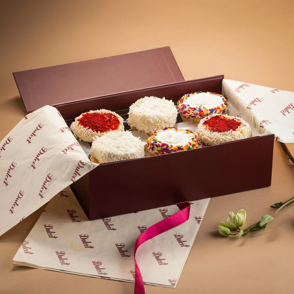 Gourmet Assorted Vanilla Cupcake Gift Basket A150748