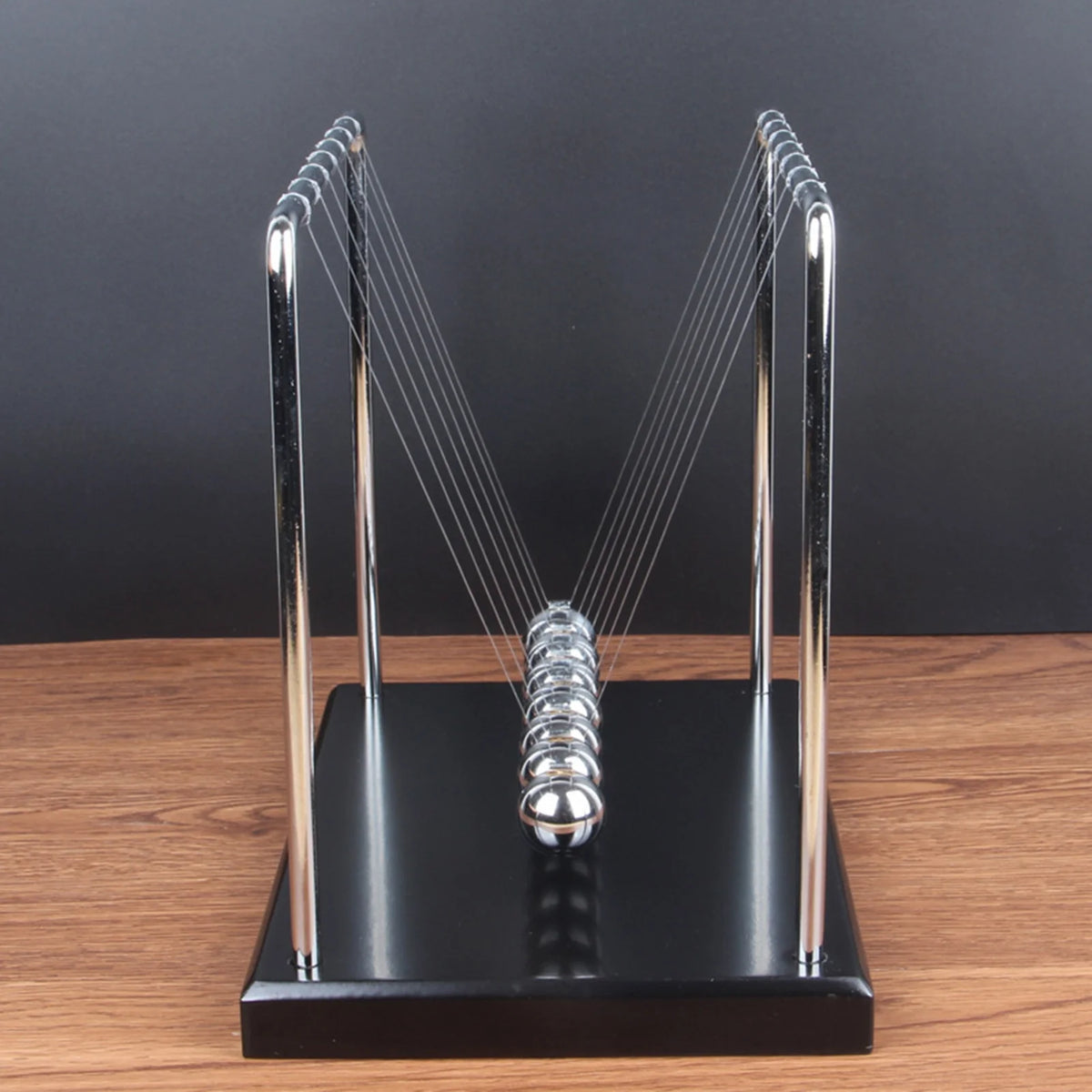Newton Cradle Pendulum with 7 Balance Balls Desk Decor O232612