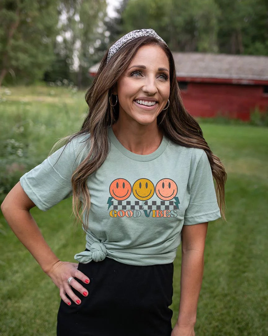 Checkered Smiley Face Short Sleeve Graphic Tee H13464