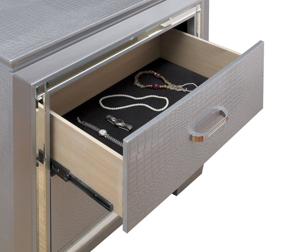 Silver Nightstand U3748