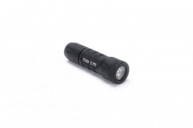 1-Cell Flashlight with Standard Bezel Ring Lens High Low Tailcap F1631